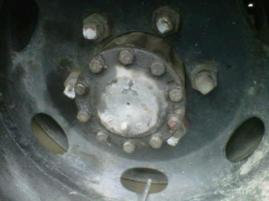 ขายเหมา6ลัอISUZUติดเครน3ตัน+MITSUBISHI รถประกอบเล่มทะเบียนพร้อมใช้ ราคาต่อรองได้ ติดต่อได้ที่คุณ อ๊อฟ พิจิตร 086-737-9991