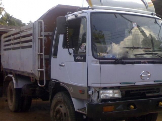 รถฮีโน่ 6 ล้อดั๊ม FF3H   195 แรงม้า  สนใจติดต่อ 081 - 6079515