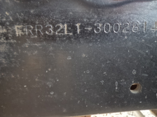 ขายรถอีซูซุเดก้า6ล้อเทเลอร์ เครื่อง195แรงม้ายาง8.25 สภาพสวยๆๆๆๆๆ90\%พร้อมใช้งานคับ