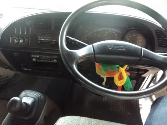 ขายรถอีซูซุเดก้า6ล้อเทเลอร์ เครื่อง195แรงม้ายาง8.25 สภาพสวยๆๆๆๆๆ90\%พร้อมใช้งานคับ