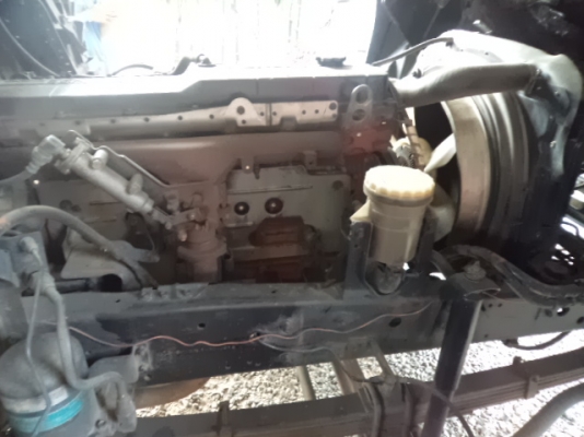 ขายรถอีซูซุเดก้า6ล้อเทเลอร์ เครื่อง195แรงม้ายาง8.25 สภาพสวยๆๆๆๆๆ90\%พร้อมใช้งานคับ