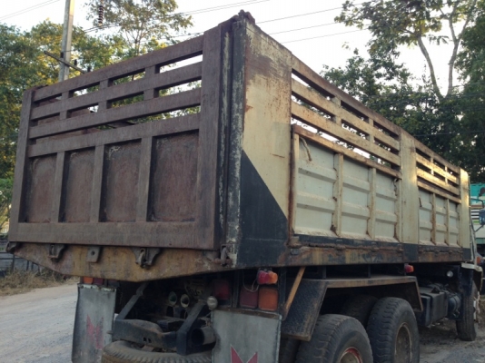 ขายกระบะดั้มสิบล้อ สภาพดี