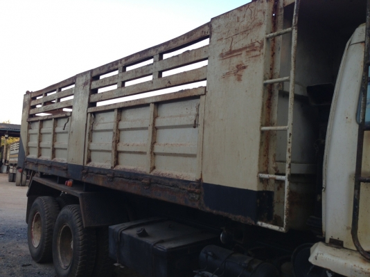 ขายกระบะดั้มสิบล้อ สภาพดี