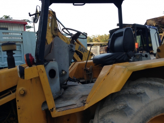 ขายรถตักหน้าขุดหลัง JCB