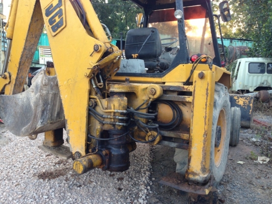 ขายรถตักหน้าขุดหลัง JCB