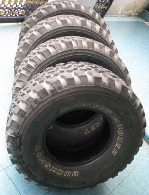 ขายยาง maxxis buckshot 315 75 16 สภาพสวย ดอกเต็ม 4เส้น