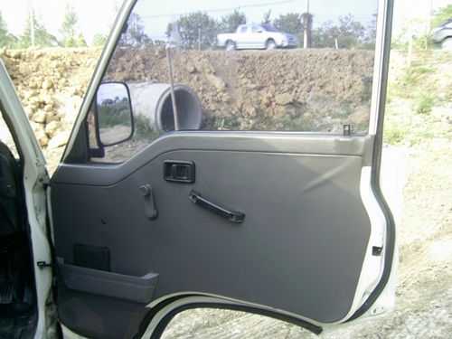 ขายรถตู้ ดีๆ ถูกๆ พร้อมใช้งานครับ