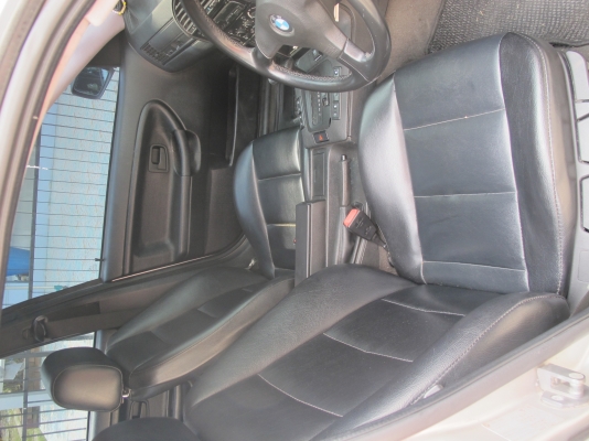 ต้องการขาย bmw นกแก้ว 318i สภาพสวยพร้อมใช้งาน ต้องการขาย bmw นกแก้ว 318i สภาพสวยพร้อมใช้งาน