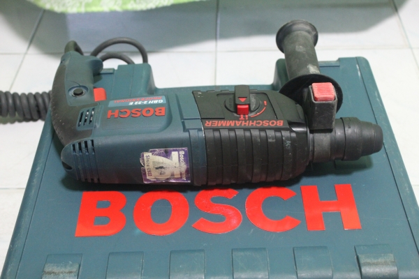สว่านระบบโรตารี่BOSCHรุ่นGBH2-22E สภาพเกิน90เปอร์เซนต์ครับ สว่านระบบโรตารี่BOSCHรุ่นGBH2-22E สภาพเกิน90เปอร์เซนต์ครับ