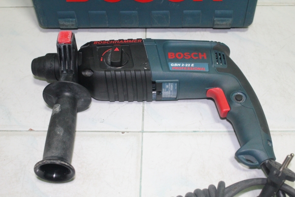 สว่านระบบโรตารี่BOSCHรุ่นGBH2-22E สภาพเกิน90เปอร์เซนต์ครับ สว่านระบบโรตารี่BOSCHรุ่นGBH2-22E สภาพเกิน90เปอร์เซนต์ครับ