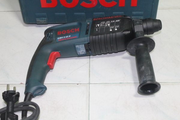 สว่านระบบโรตารี่BOSCHรุ่นGBH2-22E สภาพเกิน90เปอร์เซนต์ครับ สว่านระบบโรตารี่BOSCHรุ่นGBH2-22E สภาพเกิน90เปอร์เซนต์ครับ