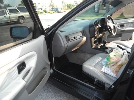 ขาย BMW 318i โฉมนกแก้ว รถสวย สภาพดี สมบูรณ์ ไมค์น้อยแค่ 106100 กม.แท้