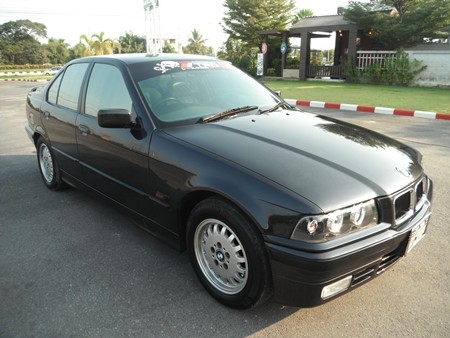 ขาย BMW 318i โฉมนกแก้ว รถสวย สภาพดี สมบูรณ์ ไมค์น้อยแค่ 106100 กม.แท้