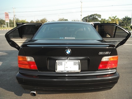 ขาย BMW 318i โฉมนกแก้ว รถสวย สภาพดี สมบูรณ์ ไมค์น้อยแค่ 106100 กม.แท้