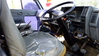 ขาย NPR 115 แรง เครื่องดี เพาเวอร์  กระบะใหม่  มีเกียร์สโสร ช่วงล่างF พร้อมโอน ดั้ม 5คิว