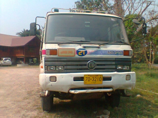 ต้องการขายรถสิบล้อดั้มNISSAN (UD) 290 TURBO