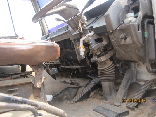 ขายบรรทุกรถเทลเล่อเกี่ยวข้าว10ล้อ1เพลา หัวลากแปลง เป็นเทลเล่อ MITSU FN527TG เครื่องดี คัสชีสสวยครับ