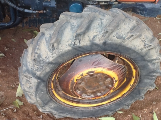 คูโบต้า L4202 4 WD 2 เพลา พร้อมผาน 6 LCS ถูกๆครับ