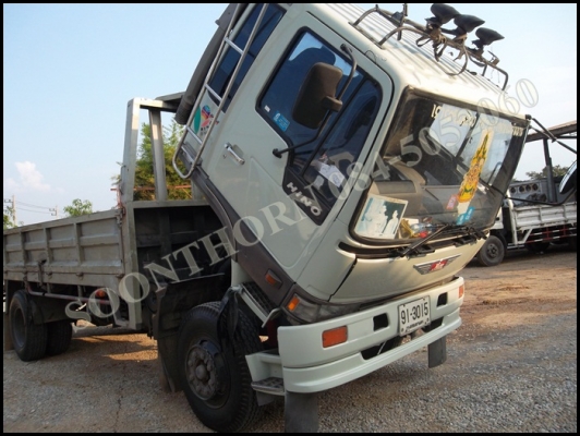 ขายด่วน รถบรรทุก 6 ล้อ HINO FF3H 195 แรง (รถห้างแท้) กระบะ 5.5M สภาพเดิมๆสวย พร้อมใช้งาน ราคาสุดคุ้ม