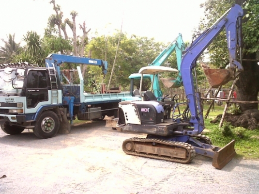 แมคโคเล็กให้เช่า รับจ้าง สระบุรี นครนายก ติดต่อ0867002365