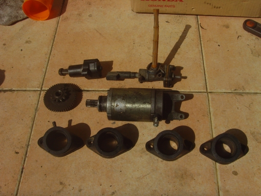 ขายอะไหล่R7 โซ๊คหลังK7ไดชาร์ทอูฐ750