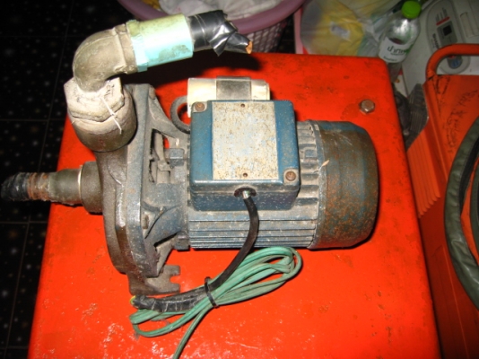 ขายปั๊มน้ำหอยโข่ง  สภาพ 90\%พร้อมใช้งาน(ของเเท้)