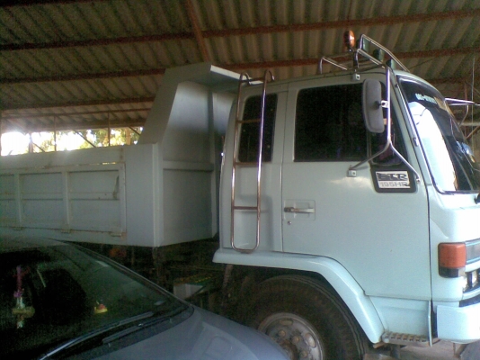 ขาย  6  ล้อ  ISUZU  ร๊อกกี้  195   ยาง 9 เปลี่ยนยาง  1000  ทั้งหกเส้น  รถออกห้าง  กระบะยาว  3  เมตรกว่า