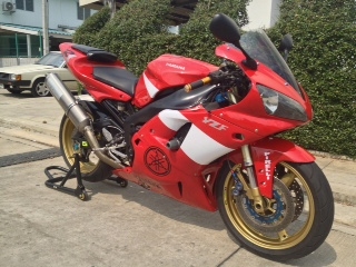 ***ขายYamaha R1 ปี99-00 ราคาไม่แพงค่ะสวยๆเรย*** ***ขายYamaha R1 ปี99-00 ราคาไม่แพงค่ะสวยๆเรย***