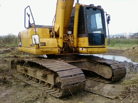 Komatsu PC200-8