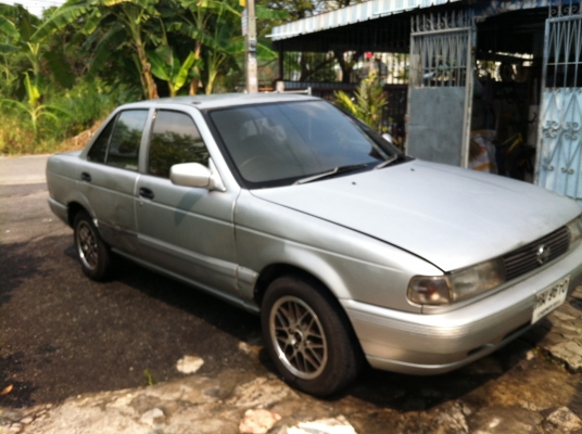 ขาย  nissan sentra b13  ราคา  38000  บาทต่อลองได้