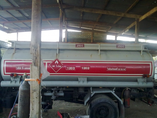 Hino FC 120 HP WO4D พร้อมแทงก์บรรทุกน้ำมัน ความจุ 7,500 ลิตร Hino FC 120 HP WO4D พร้อมแทงก์บรรทุกน้ำมัน ความจุ 7,500 ลิตร