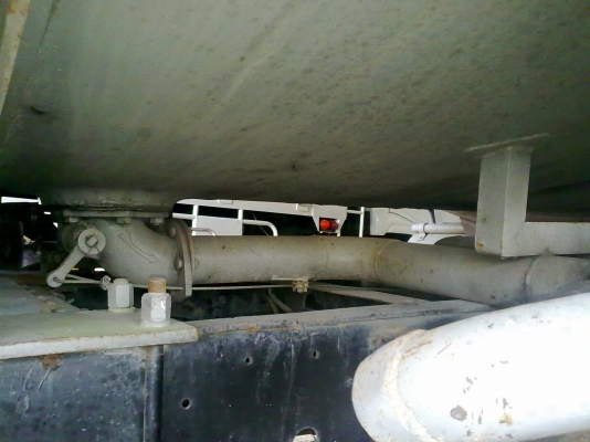 Hino FC 120 HP WO4D พร้อมแทงก์บรรทุกน้ำมัน ความจุ 7,500 ลิตร Hino FC 120 HP WO4D พร้อมแทงก์บรรทุกน้ำมัน ความจุ 7,500 ลิตร