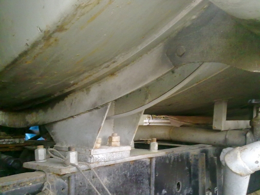 Hino FC 120 HP WO4D พร้อมแทงก์บรรทุกน้ำมัน ความจุ 7,500 ลิตร Hino FC 120 HP WO4D พร้อมแทงก์บรรทุกน้ำมัน ความจุ 7,500 ลิตร