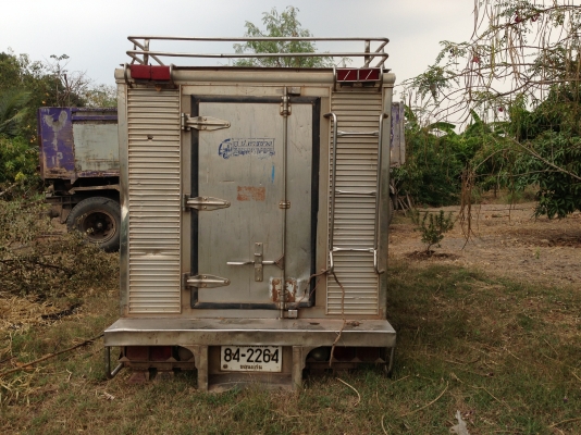 ขาย ตู้น้ำแข้ง ติดรถบรรทุก 6ล้อNKRสภาพดีพร้อมใช้งาน