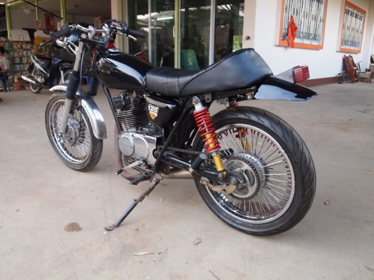 ขายรถHonda XL125 c.c. แนวคาเฟ่ ตามสภาพพร้อมใช้งาน  มีคลิปเครื่องยนต์