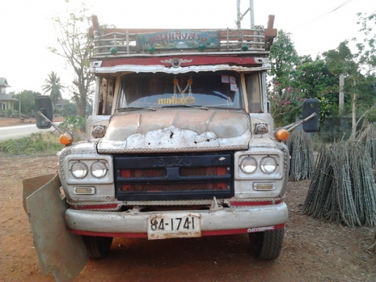 ISUZU TX เครื่อง 185 HP TURBO HO6C รถหัวยาวสิบล้อดั๊มพ์ 2 เพลา กระบะดั๊มพ์คอกสูงเกษตร 12 ตันสภาพสวยพื้นกับฝาข้างไม่มีผุกร่อน เครื่องแน่นแรงดีไม่มีเยิ้มลงเล่มครบถูกต้อง หัวเก๋งประตูเหล็กไม่มีผุภายในสวยครบ พวงมาลัยเพาเวอร์ ช่วงล่างชุดเฟืองท้ายของ ISUZU จัมโ