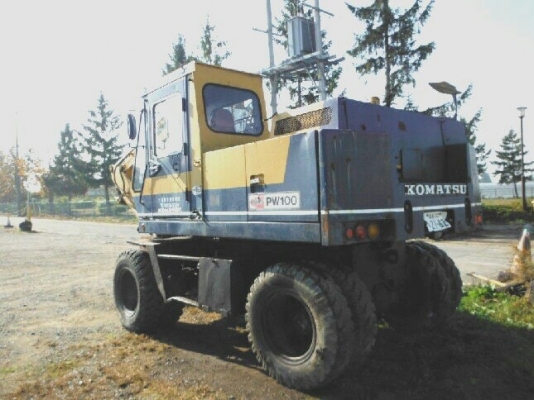 ขายแบคโคล้อยาง KOMATSU PW100-1 รถเก่านอก