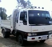 HINO 195 HP HO7D หกล้อดั๊มพ์ สมอเงิน รถสวยจัดทั้งคันกระบะดั๊มพ์เหล็ก 6 ตันยาว 3.60 เมตรสภาพสวยใหม่ เครื่องแห้งแรงดีไม่มีเยิ้มเลย หัวเก๋งสีบางสวยภานในคอนโซลครบครัน แอร์เย็น พวงมาลัยเพาเวอร์ เบรคทริ๊ปฟี้ ช่วงล่างใหญ่คัชซีสวยทั้งเส้น ยาง 8.25 ขอบ 16 สภาพดีพร