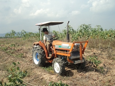 L20แรงสามสูบยางดีระบบหางดีมากครับเครื่องดีมากมีพวงมาลัยเพลาเวอร์