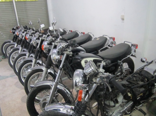 ขายSR400 ปี95 รถประกอบใหม่ อินวอยชื่อผู้ซื้อครับ(รับแลกเทริน์SRทุกแนว)ารยละเอียดโทรเลย