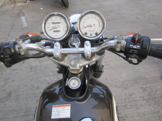 อีกคันครับ SR400 ปี 2000 ประกอบใหม่ครับ ราบละเอียดโทรเลย รถมีเยอะ(รับแลกเทริน์SR400ทุกแนวครับ หรือ รถรุ่นอื่นๆๆ)