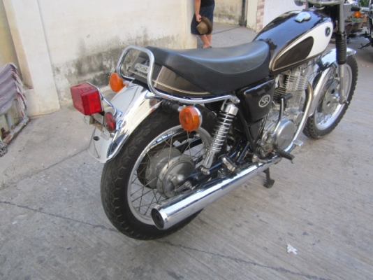 อีกคันครับ SR400 ปี 2000 ประกอบใหม่ครับ ราบละเอียดโทรเลย รถมีเยอะ(รับแลกเทริน์SR400ทุกแนวครับ หรือ รถรุ่นอื่นๆๆ)