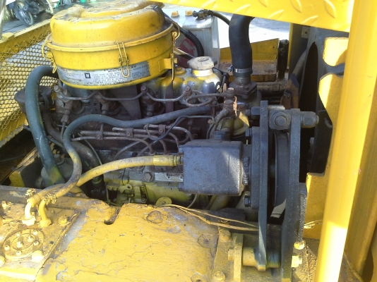 ขายรถตักkomatsu สภาพพร้อมใช้งาน 130,000