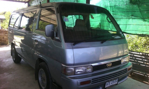 ขายนิสสันอูแวน พร้อมใช้งาน ราคาเบาๆ ครับ