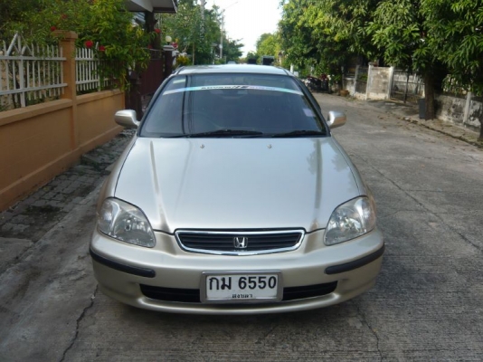 HONDA CIVIC 1.6 VTi-E รถสวยพร้อมใช้