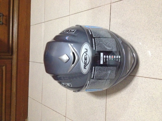 ขาย หมวกกันน๊อคสภาพแกะกล่อง ลดเหลือ 6000 บาทครับ