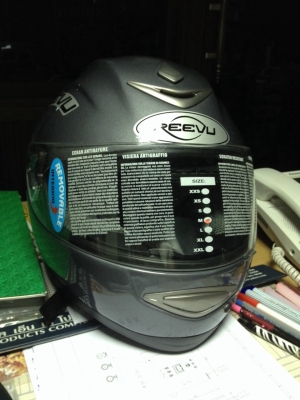 ขาย หมวกกันน๊อคสภาพแกะกล่อง ลดเหลือ 6000 บาทครับ