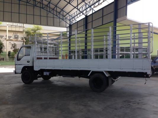 ISUZU NQR EURO 2 เครื่อง 140 แรง 6 เกียร์ ยาว 5.50 เมตร ISUZU NQR EURO 2 เครื่อง 140 แรง 6 เกียร์ ยาว 5.50 เมตร