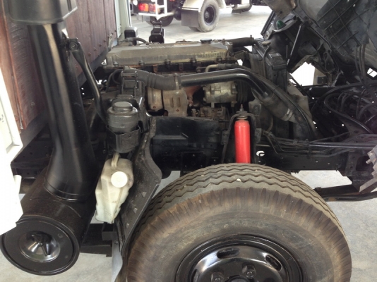 ISUZU NQR EURO 2 เครื่อง 140 แรง 6 เกียร์ ยาว 5.50 เมตร ISUZU NQR EURO 2 เครื่อง 140 แรง 6 เกียร์ ยาว 5.50 เมตร