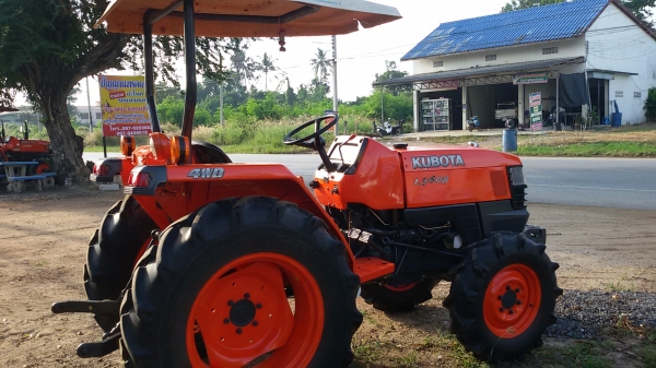 ปัญญาแทรคเตอร์..จัดมาให้ครับ ด่วน!!!คูโบต้า L3408 พร้อมผาน 6 เล่มทะเบียนพร้อม